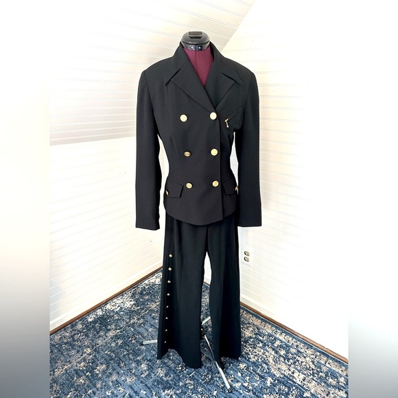 Vintage two piece suit by Item. Embellished with gold like buttons! XXS - Picture 1 of 6